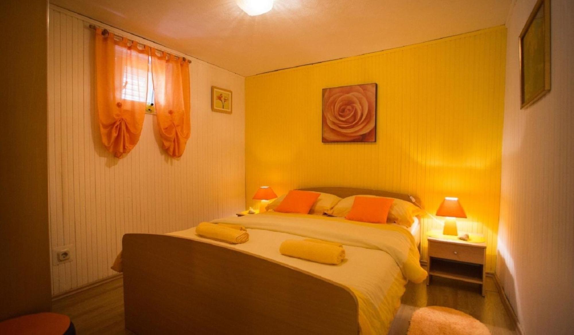 Apartment Zelja *